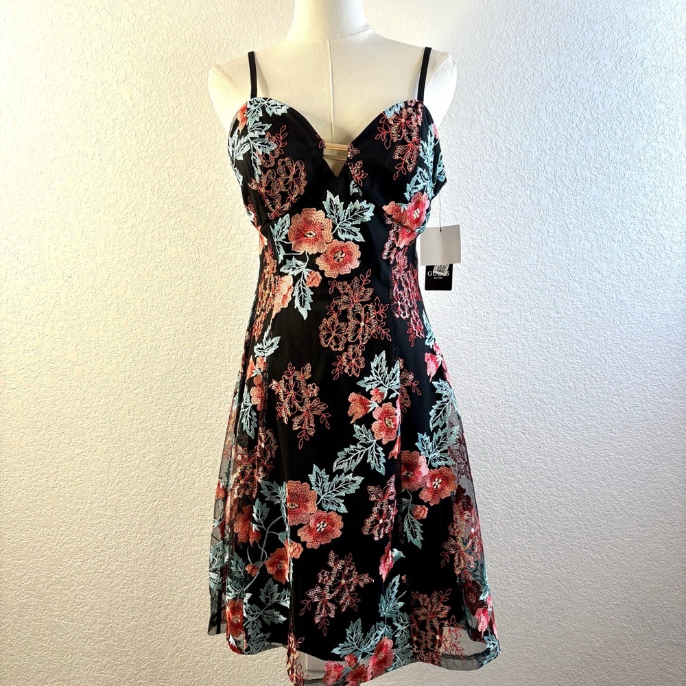 GUESS Black Floral Embroidered Fit & Flare Dress – NWT – Size 8